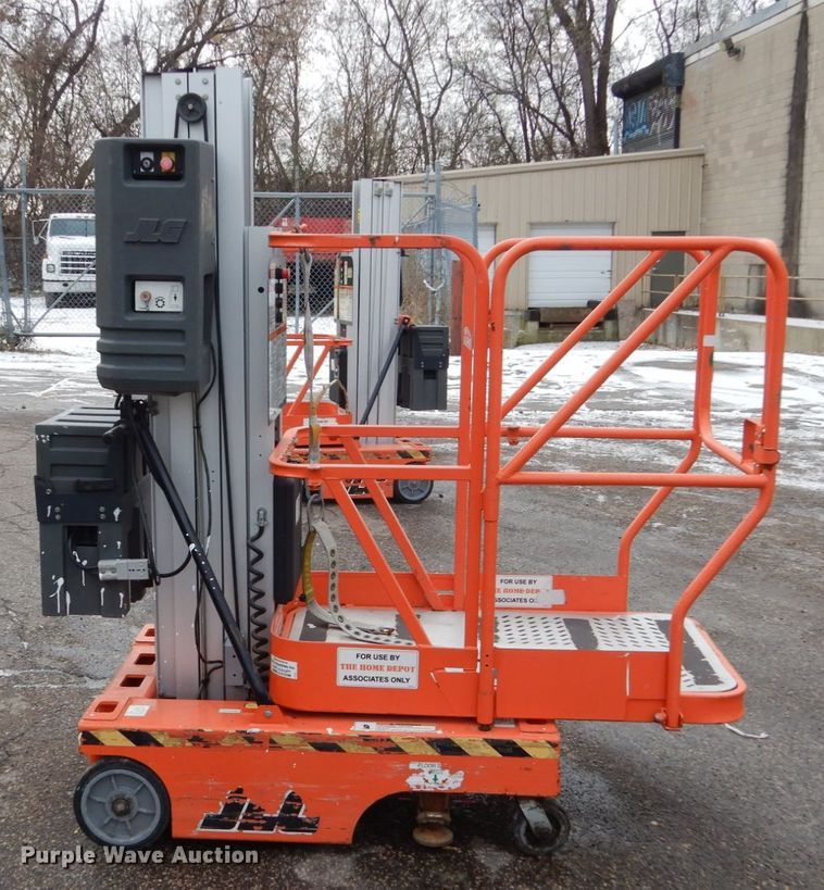 image for item EC9180 2002 JLG 12SP vertical lift