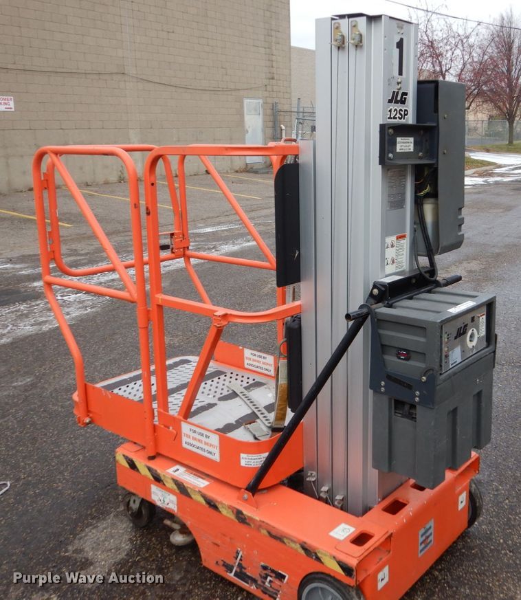 image for item EC9180 2002 JLG 12SP vertical lift