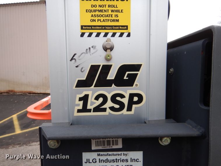 image for item EC9181 2001 JLG 12SP vertical lift