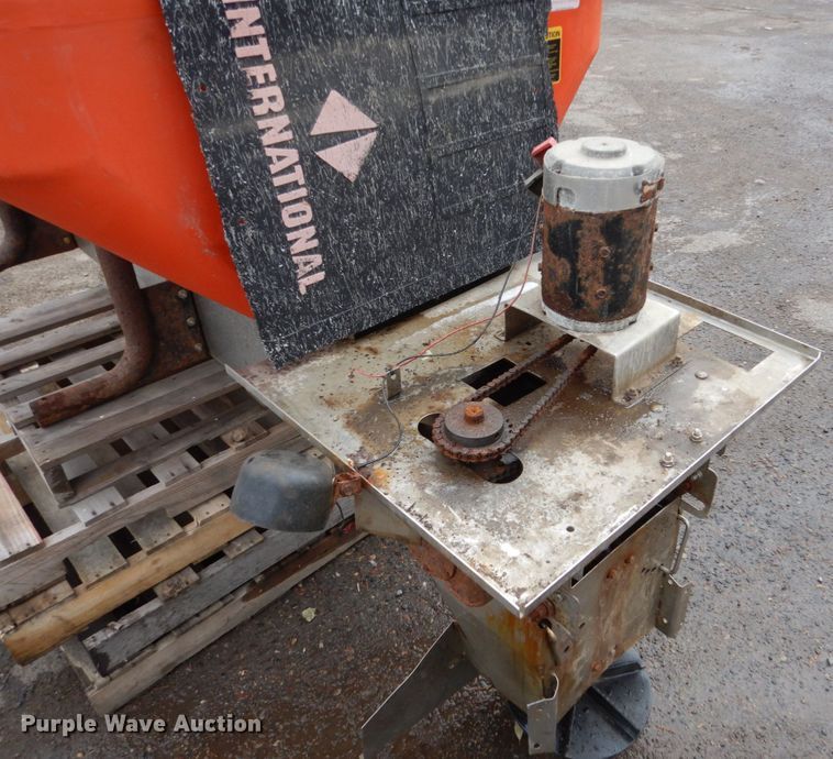image for item EC9185 Swenson spreader