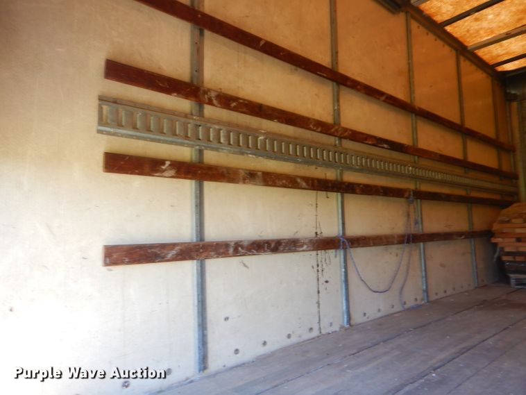 image for item ED9445 1998 Chevrolet Tiltmaster W4 box truck