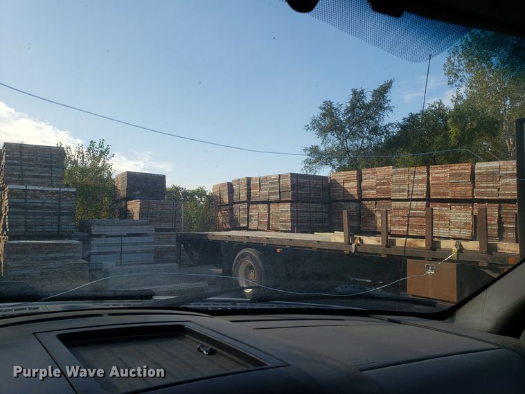 image for item ET9915 2006 Ford F150 pickup truck