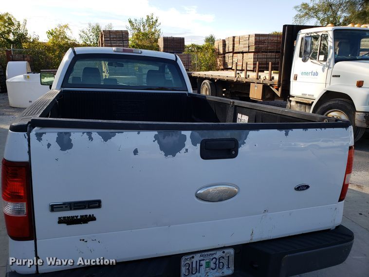 image for item ET9915 2006 Ford F150 pickup truck