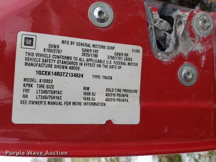 image for item ET9982 1996 Chevrolet K1500 pickup truck