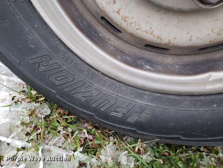 image for item ET9982 1996 Chevrolet K1500 pickup truck