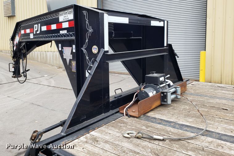 image for item ET9993 2015 PJ TILTTD242 tilt deck equipment trailer