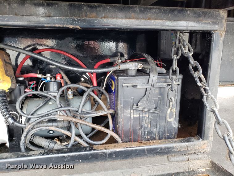 image for item ET9993 2015 PJ TILTTD242 tilt deck equipment trailer