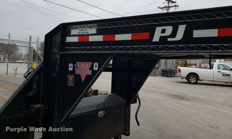 image for item ET9993 2015 PJ TILTTD242 tilt deck equipment trailer