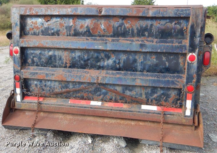 image for item EY9324 Steel dump bed
