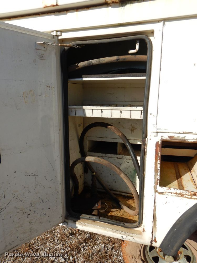 image for item EY9362 Altec utility bed