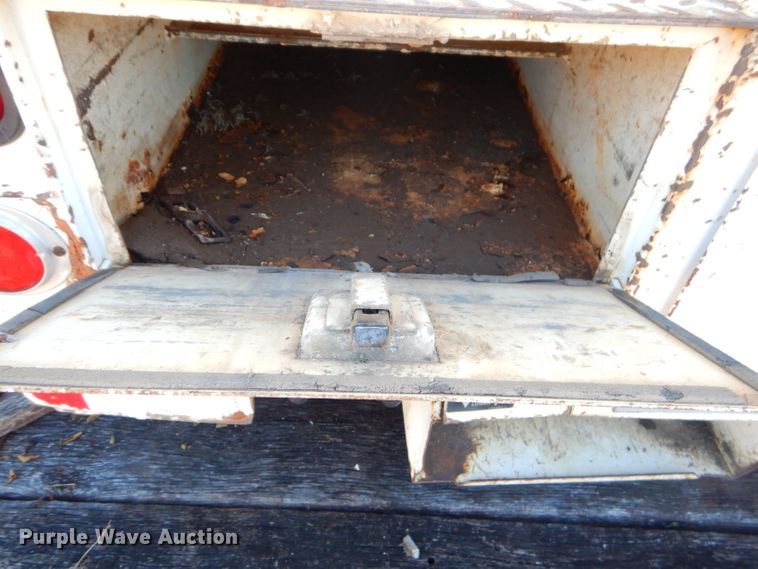 image for item EY9362 Altec utility bed