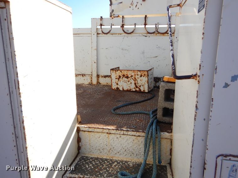 image for item EY9362 Altec utility bed