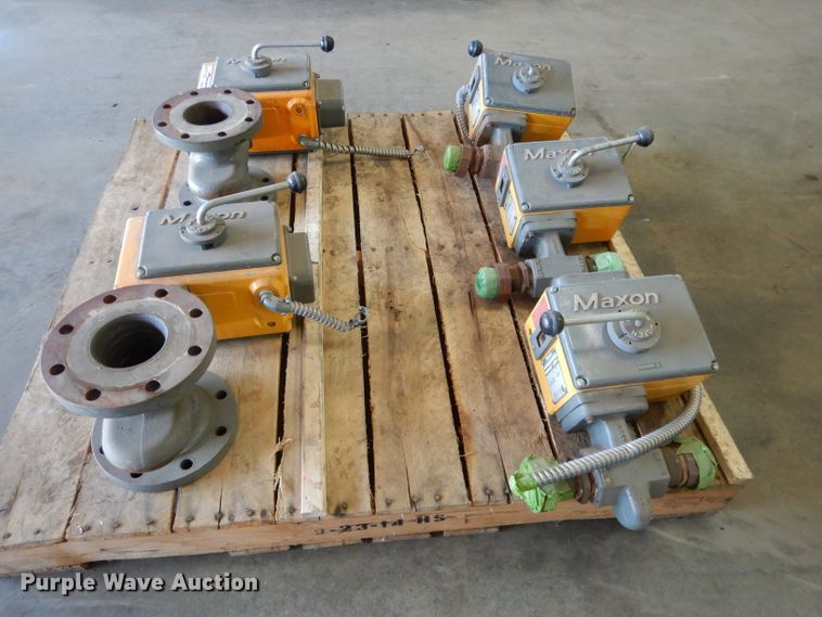 image for item FA9324 Maxon natural gas valve