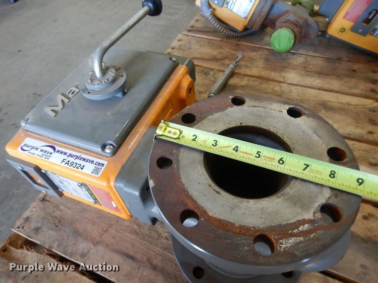 image for item FA9324 Maxon natural gas valve