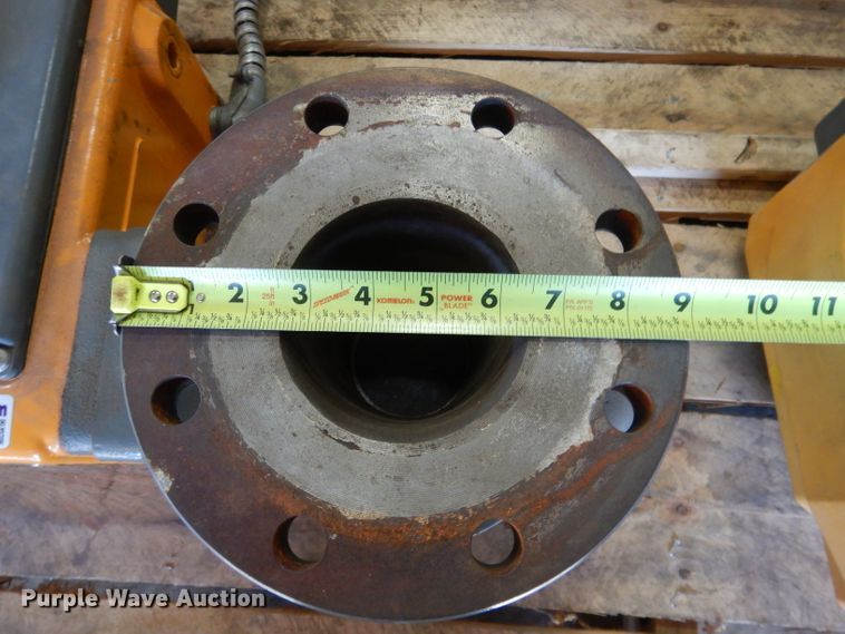 image for item FA9324 Maxon natural gas valve