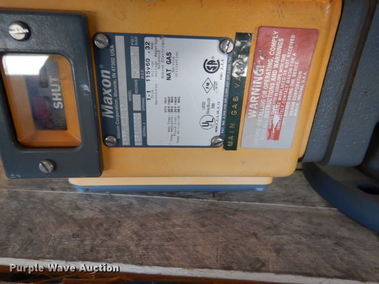 image for item FA9324 Maxon natural gas valve