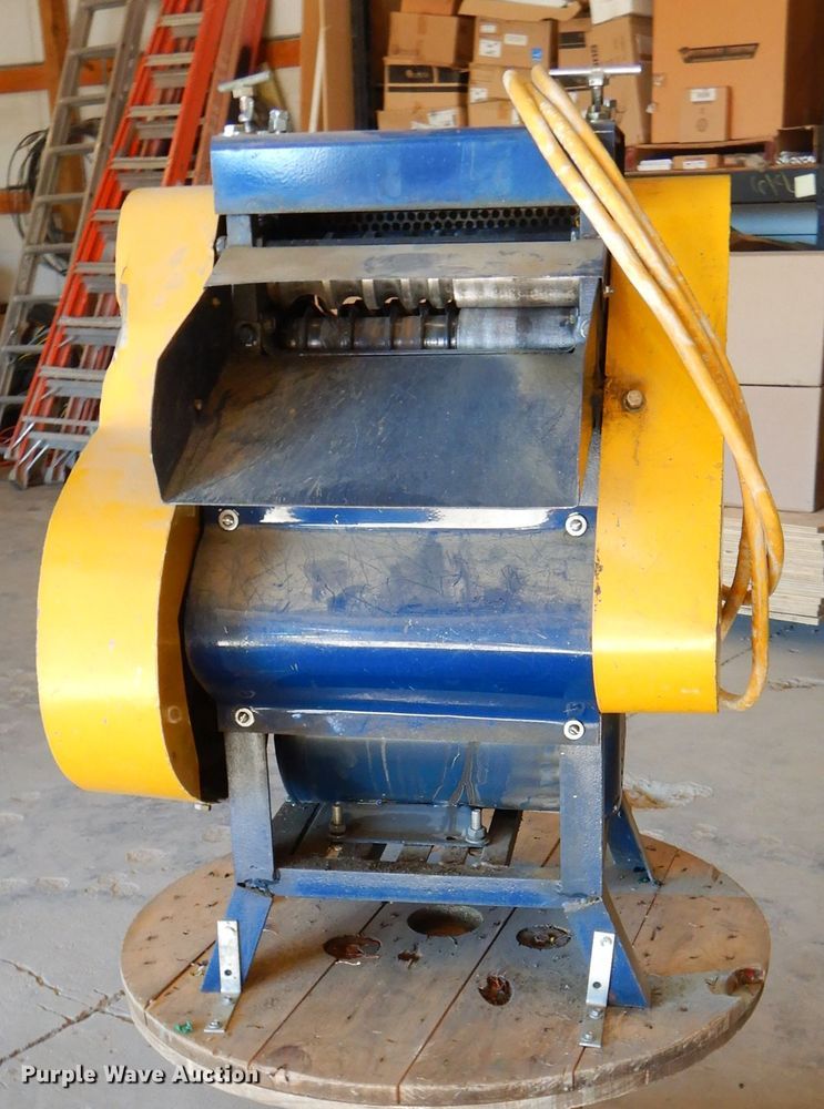 image for item FA9895 Wire stripper