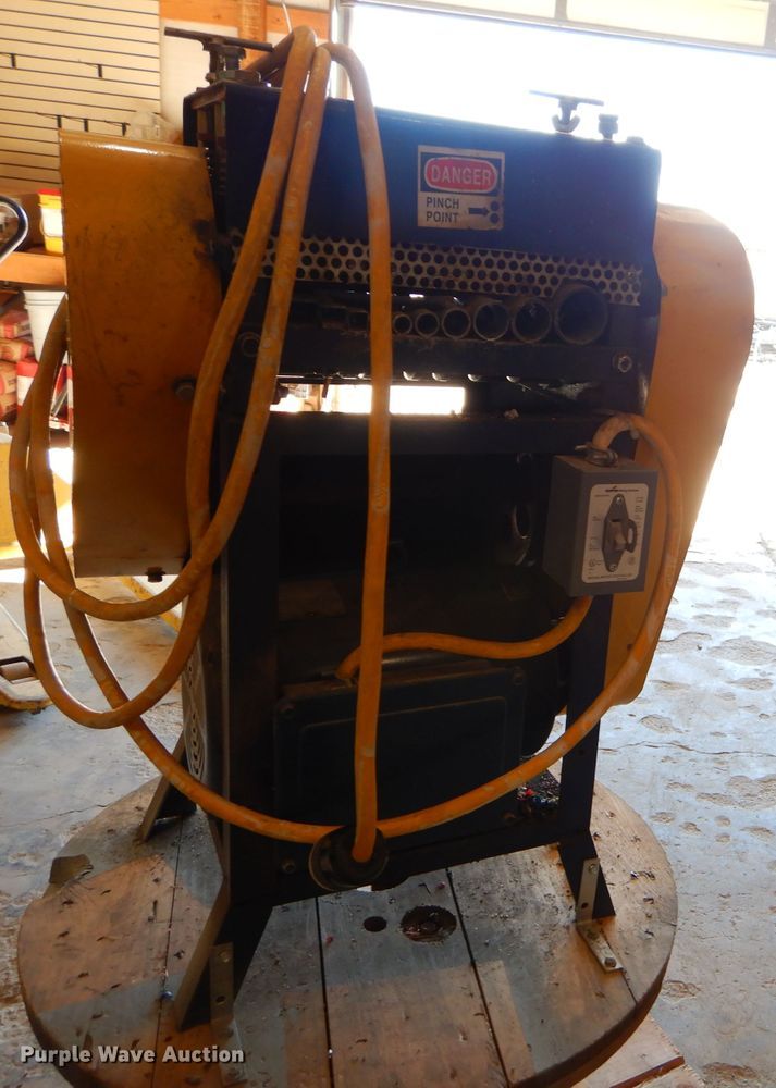 image for item FA9895 Wire stripper