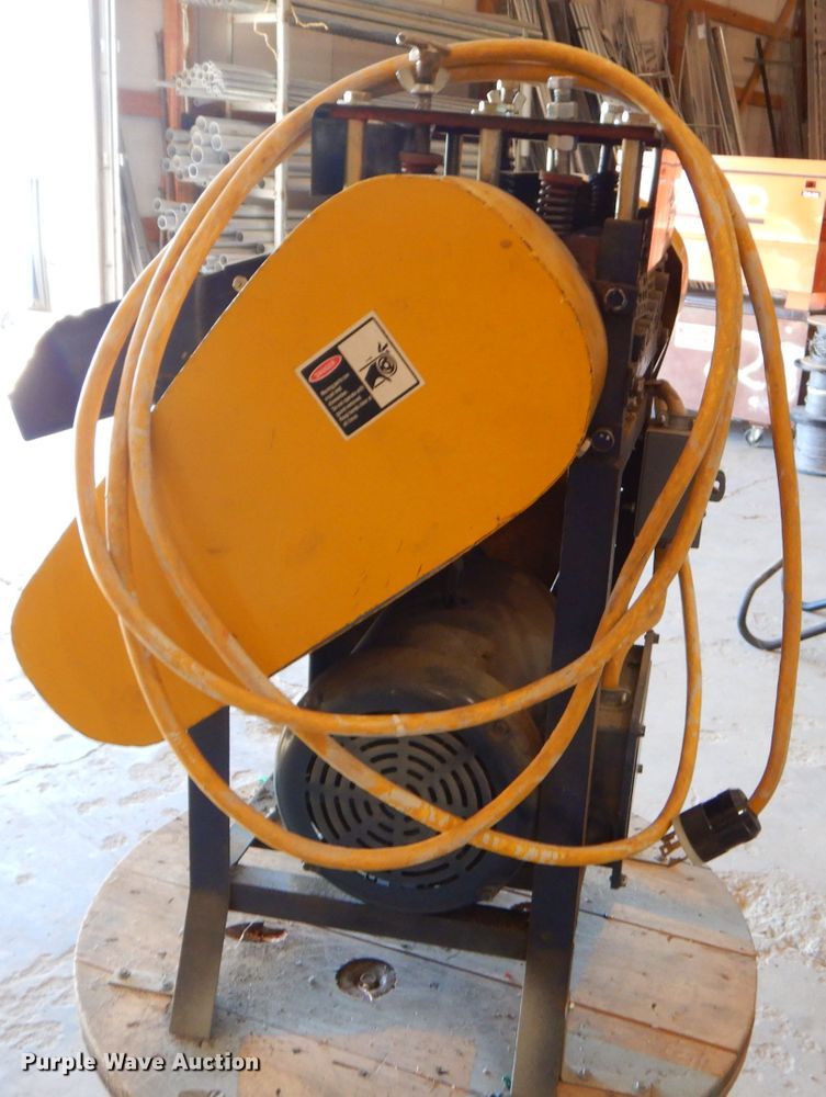 image for item FA9895 Wire stripper