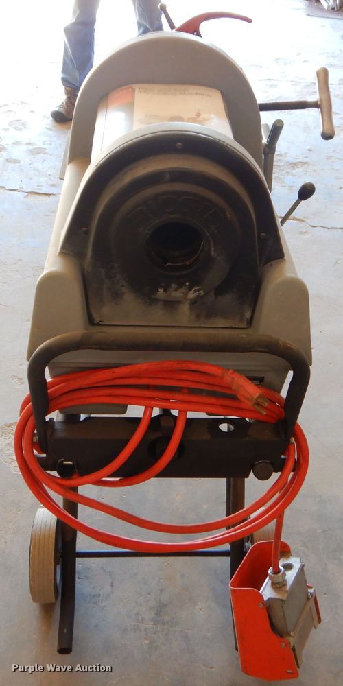 image for item FA9896 Ridgid 1822-I threading machine