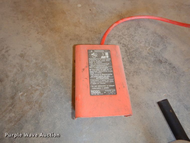 image for item FA9896 Ridgid 1822-I threading machine