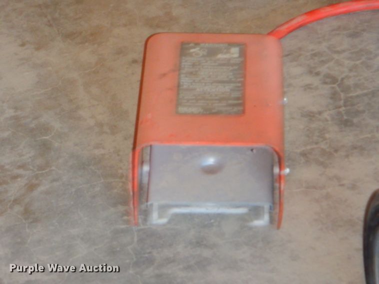 image for item FA9896 Ridgid 1822-I threading machine