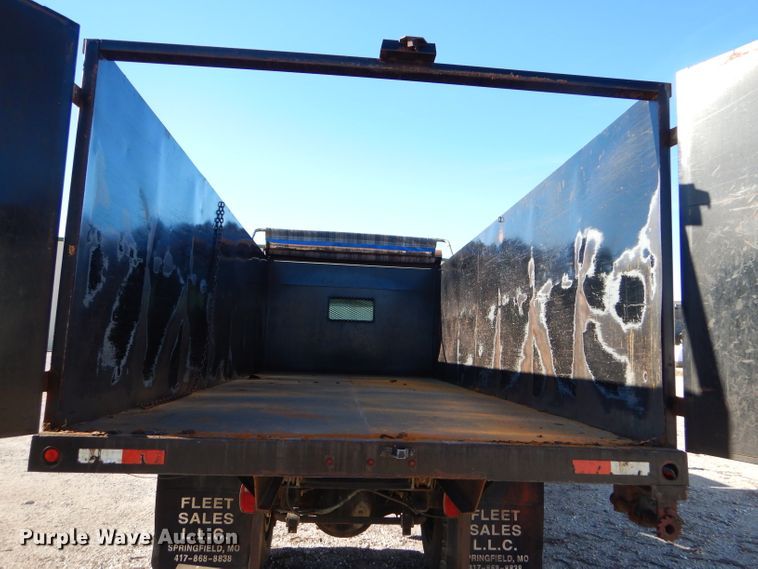 image for item FA9901 2005 Chevrolet C7500 dump truck