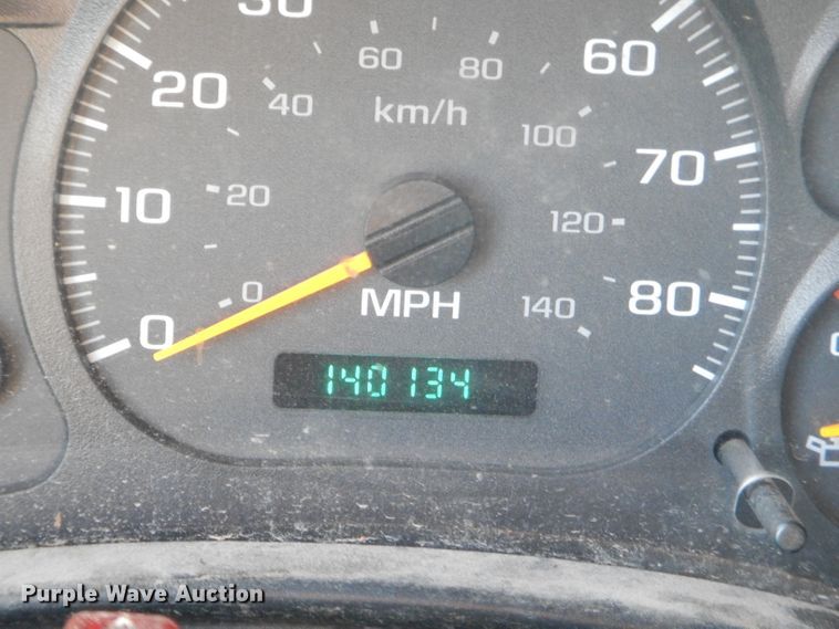 image for item FA9901 2005 Chevrolet C7500 dump truck