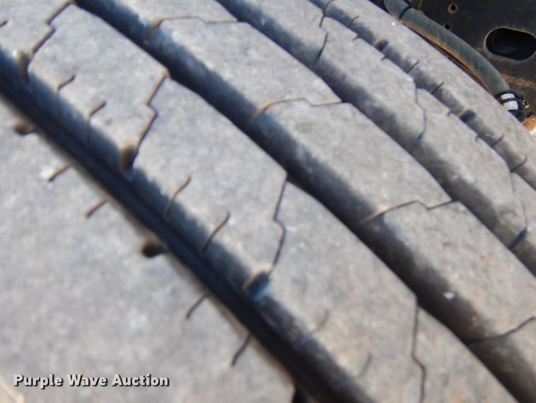 image for item FA9901 2005 Chevrolet C7500 dump truck