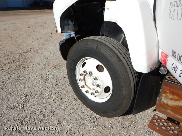 image for item FA9901 2005 Chevrolet C7500 dump truck