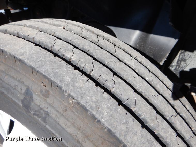 image for item FA9901 2005 Chevrolet C7500 dump truck