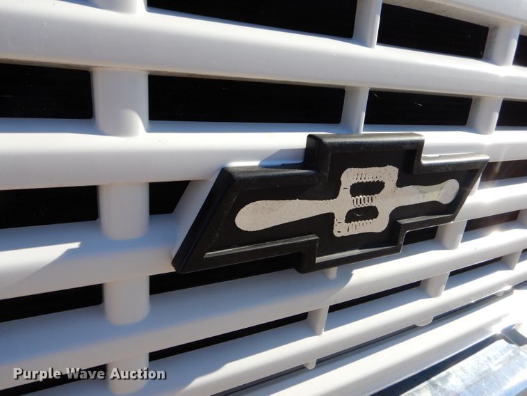 image for item FA9901 2005 Chevrolet C7500 dump truck