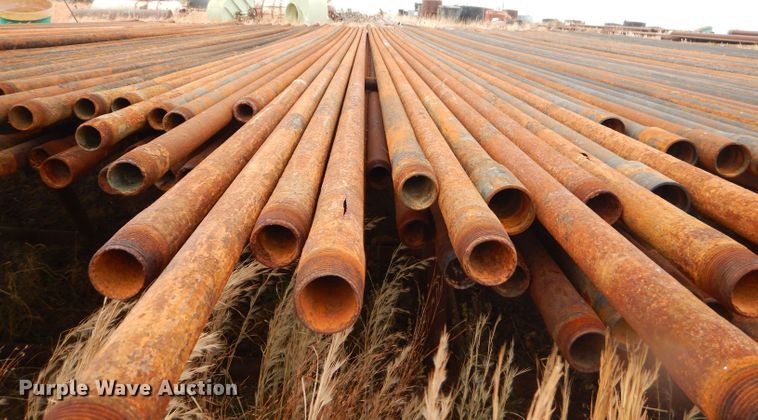 image for item FA9910 Approximately 33 oilfield structural pipes