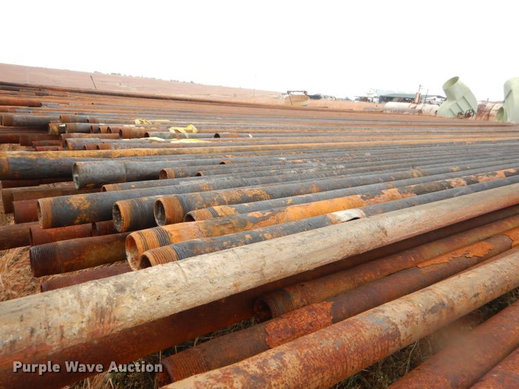 image for item FA9912 Approximately 33 oilfield structural pipes