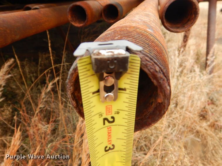 image for item FA9915 Approximately 33 oilfield structural pipes