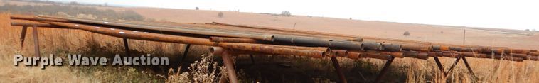 image for item FA9916 Approximately 33 oilfield structural pipes