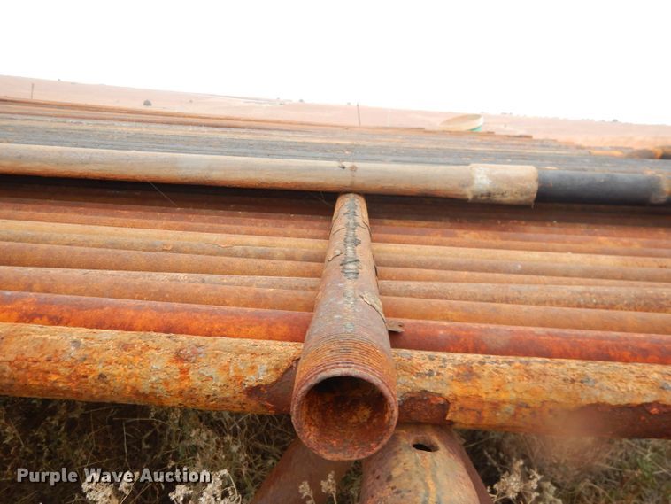 image for item FA9916 Approximately 33 oilfield structural pipes