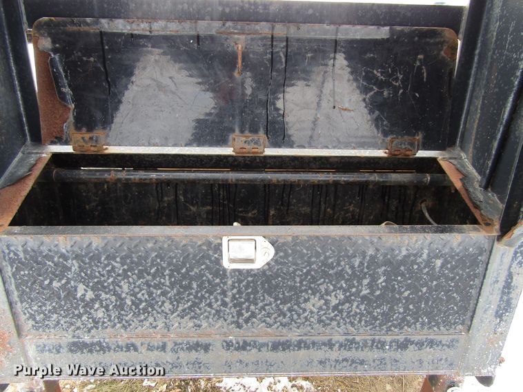 image for item FD9305 2004 PJ Trailers GN362 equipment trailer