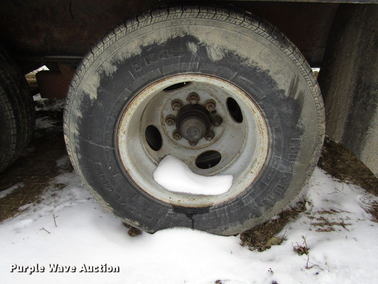 image for item FD9305 2004 PJ Trailers GN362 equipment trailer