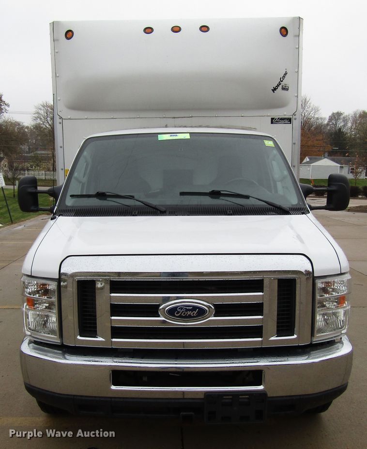 image for item FD9307 2014 Ford E350 Super Duty box truck