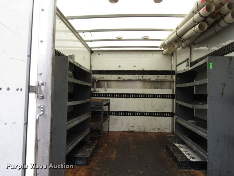 image for item FD9307 2014 Ford E350 Super Duty box truck