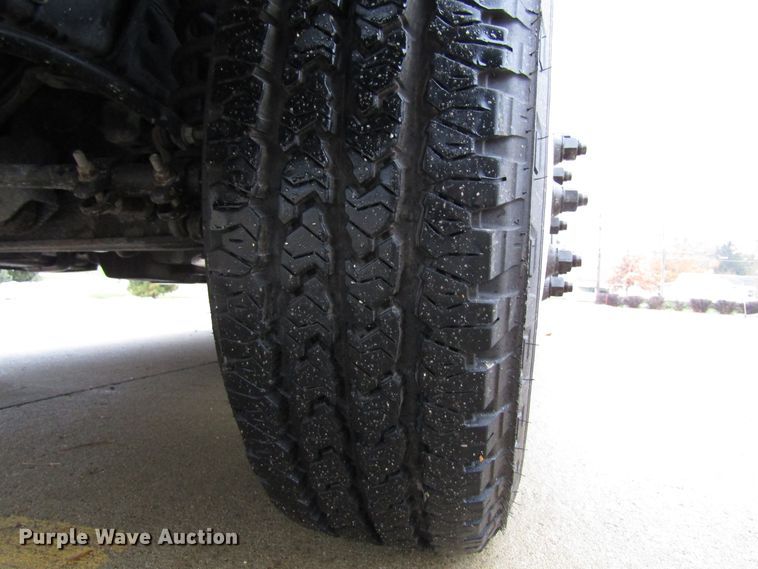 image for item FD9307 2014 Ford E350 Super Duty box truck