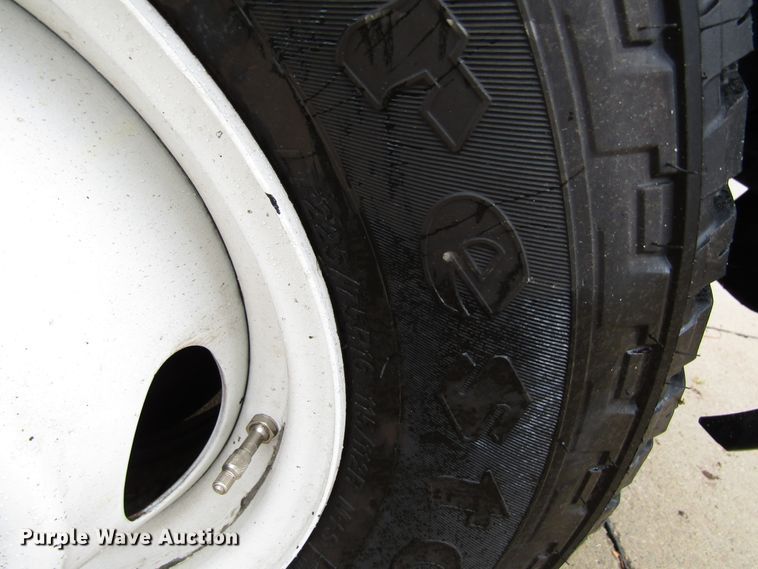 image for item FD9307 2014 Ford E350 Super Duty box truck