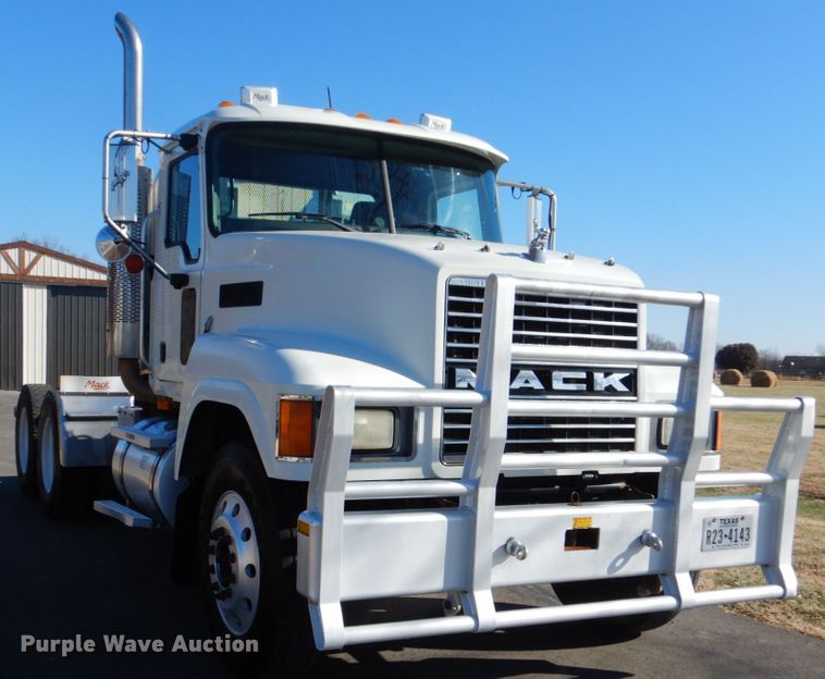 image for item FF9100 2007 Mack CHN semi truck