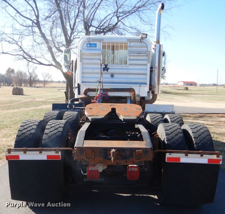 image for item FF9100 2007 Mack CHN semi truck