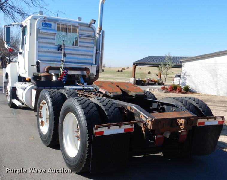 image for item FF9100 2007 Mack CHN semi truck