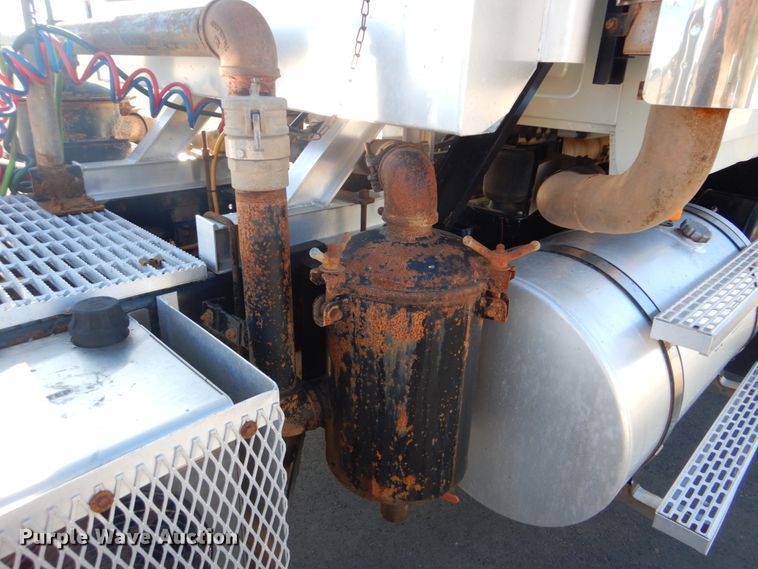 image for item FF9100 2007 Mack CHN semi truck