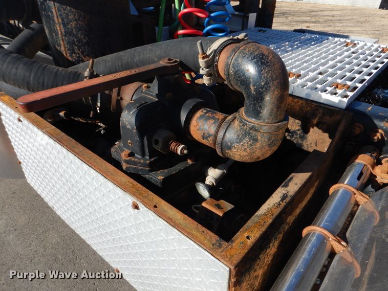 image for item FF9100 2007 Mack CHN semi truck