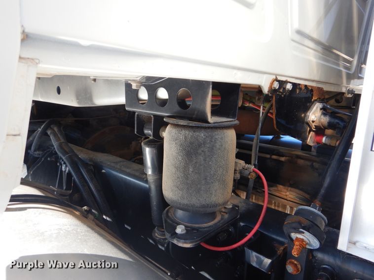 image for item FF9100 2007 Mack CHN semi truck