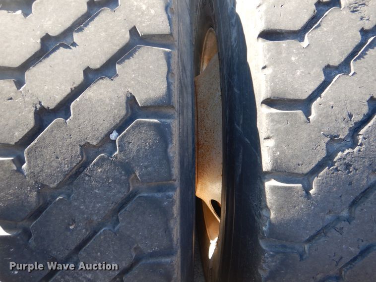 image for item FF9100 2007 Mack CHN semi truck